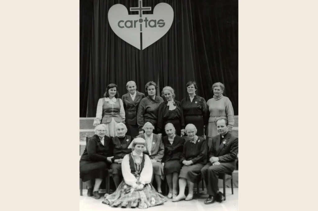 1989 m. balandžio 15 d. Caritas steigiamasis suvažiavimas ir jo organizatoriai 1989 m. balandžio 15 d. Caritas steigiamasis suvažiavimas ir jo organizatoriai