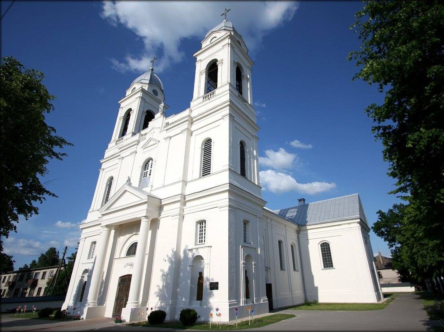 Garliavos Švč. Trejybės parapija